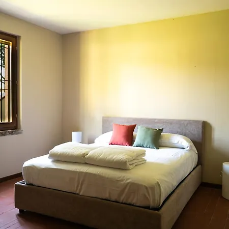 Borgo Segreto Del Garda מונזמבנו